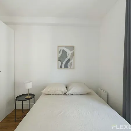 Flexliving - - Lamarck Holiday home Paris