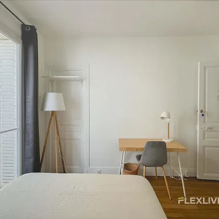 Hotel Immeuble Lamarck Paris